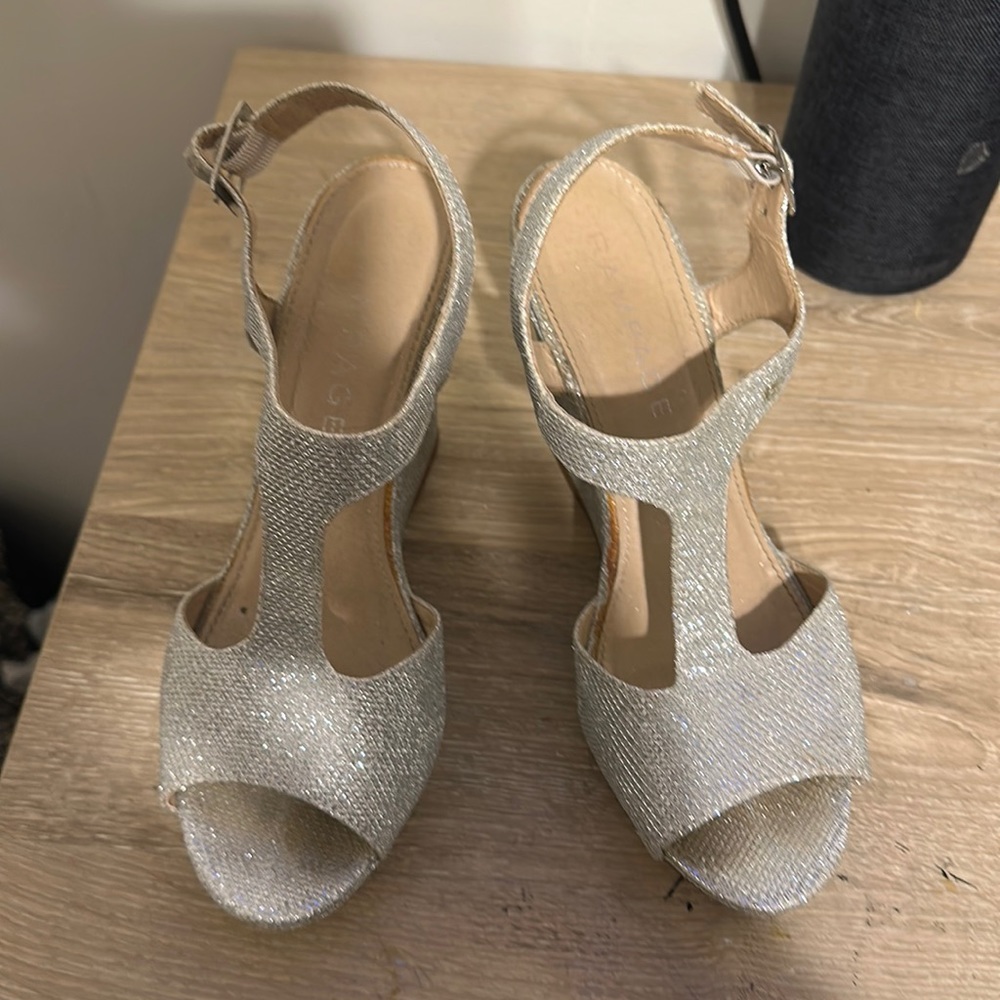 Sliver Glitter Wedge heels